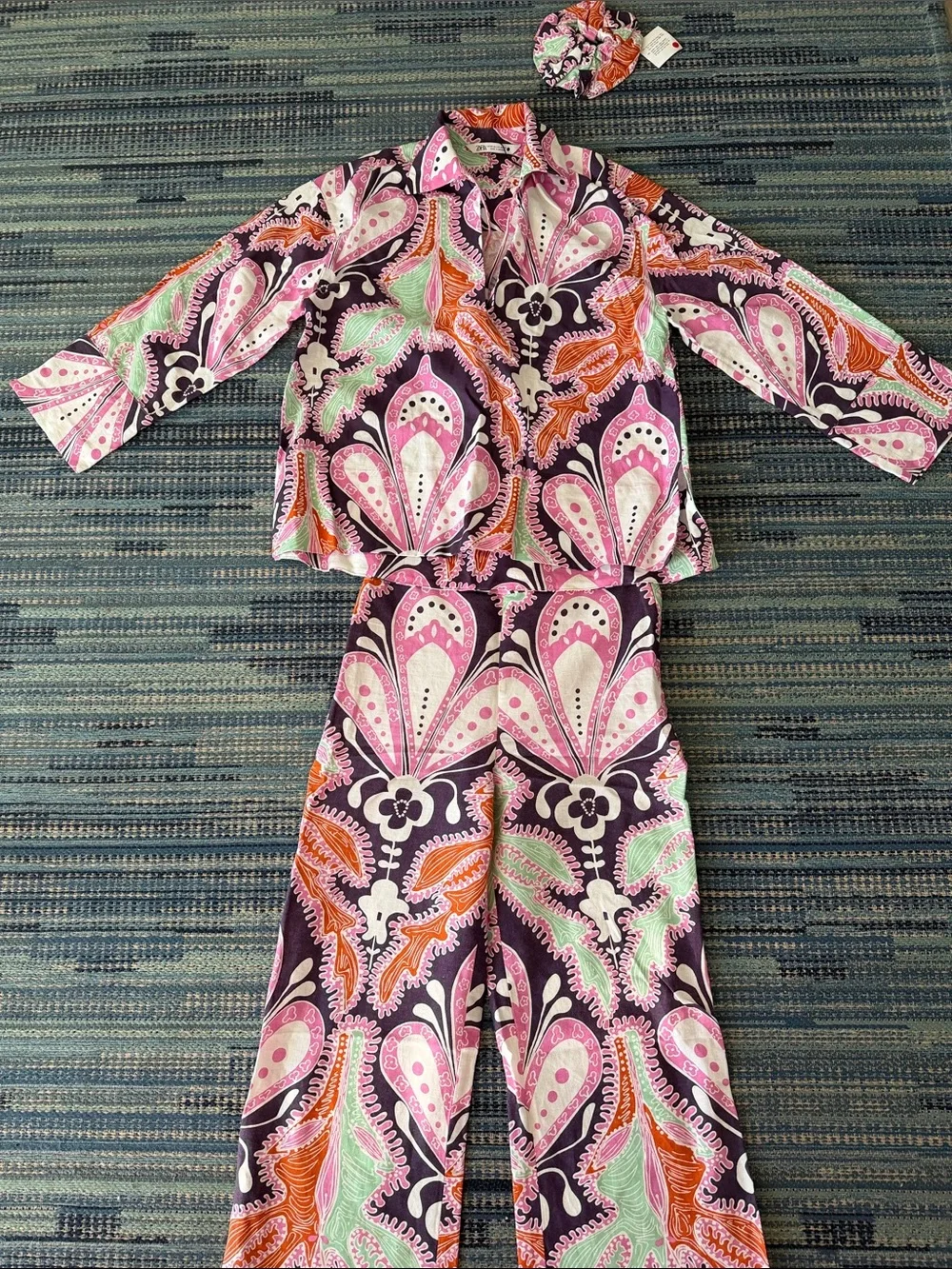 Zara Linen Multicolored Two-Piece Set size XS comes with scrunchie